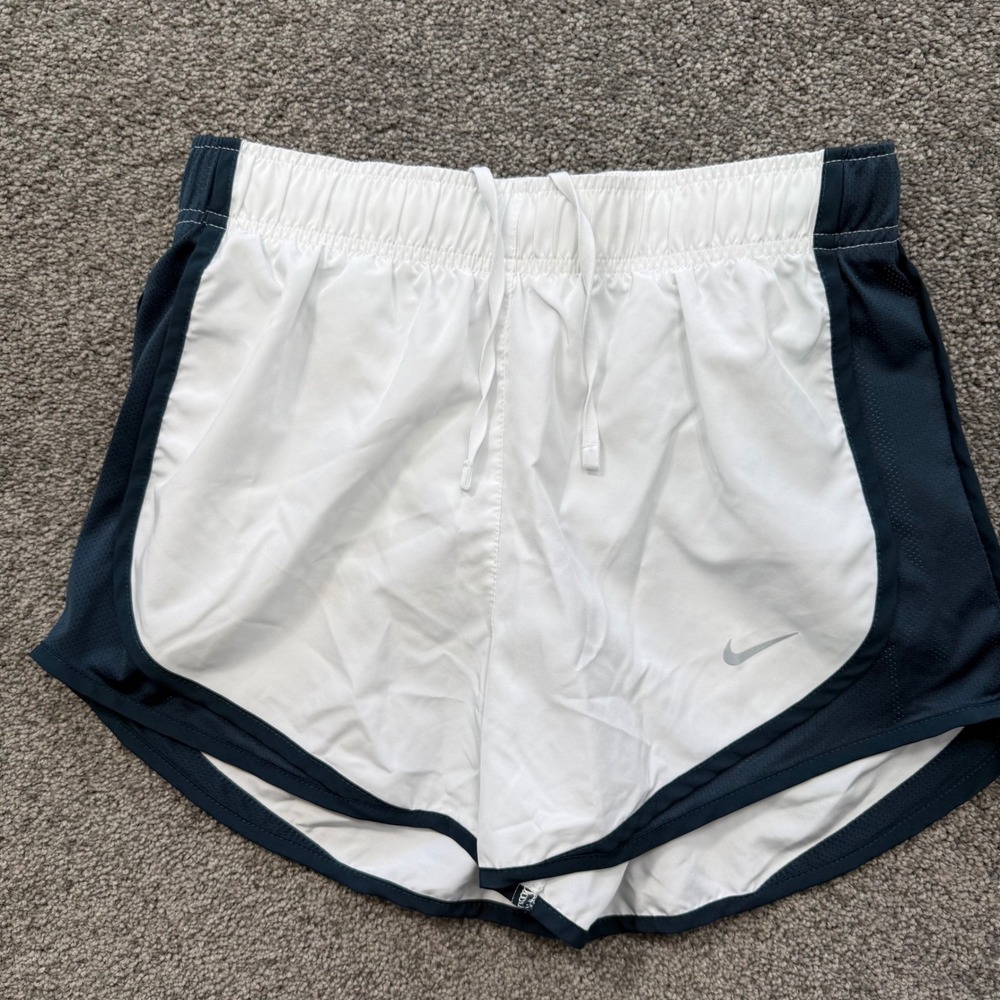 Nike Tempo Dri-FIT Running Shorts Womens Small White Navy Blue HM6096-103 Brief